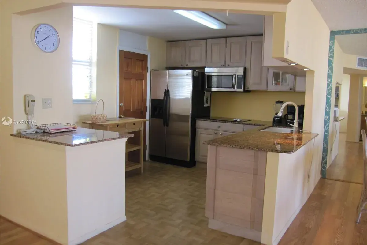 3545 NE 166th St # 1004, North Miami Beach FL 33160