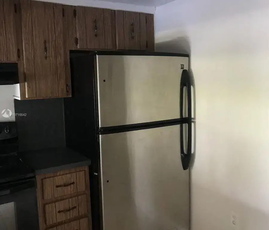 16465 NE 22nd Ave # 205, North Miami Beach FL 33160