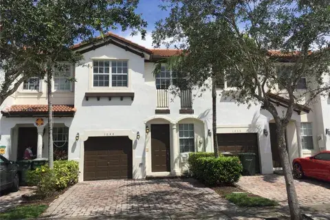 1048 NE 30th Ave # 1048, Homestead FL 33033