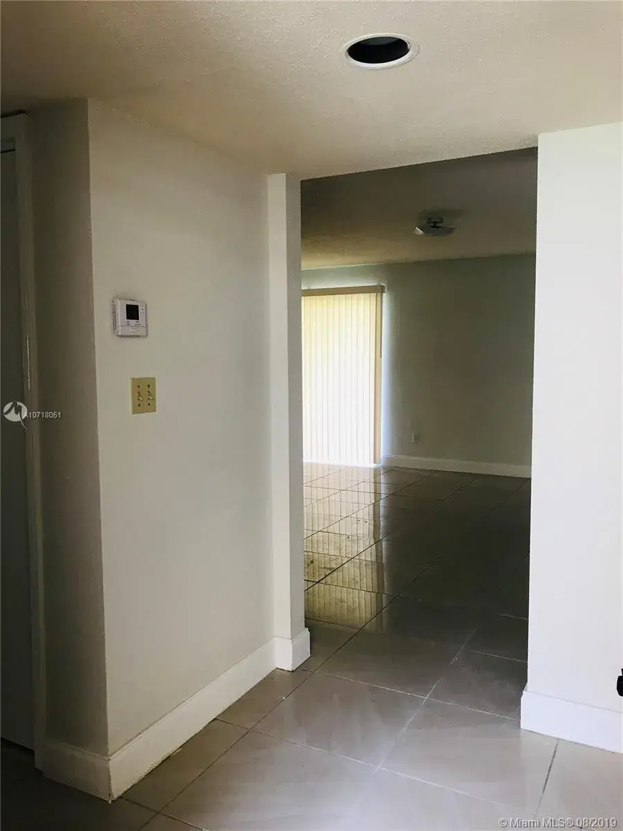 915 Riverside Dr # 513, Coral Springs FL 33071
