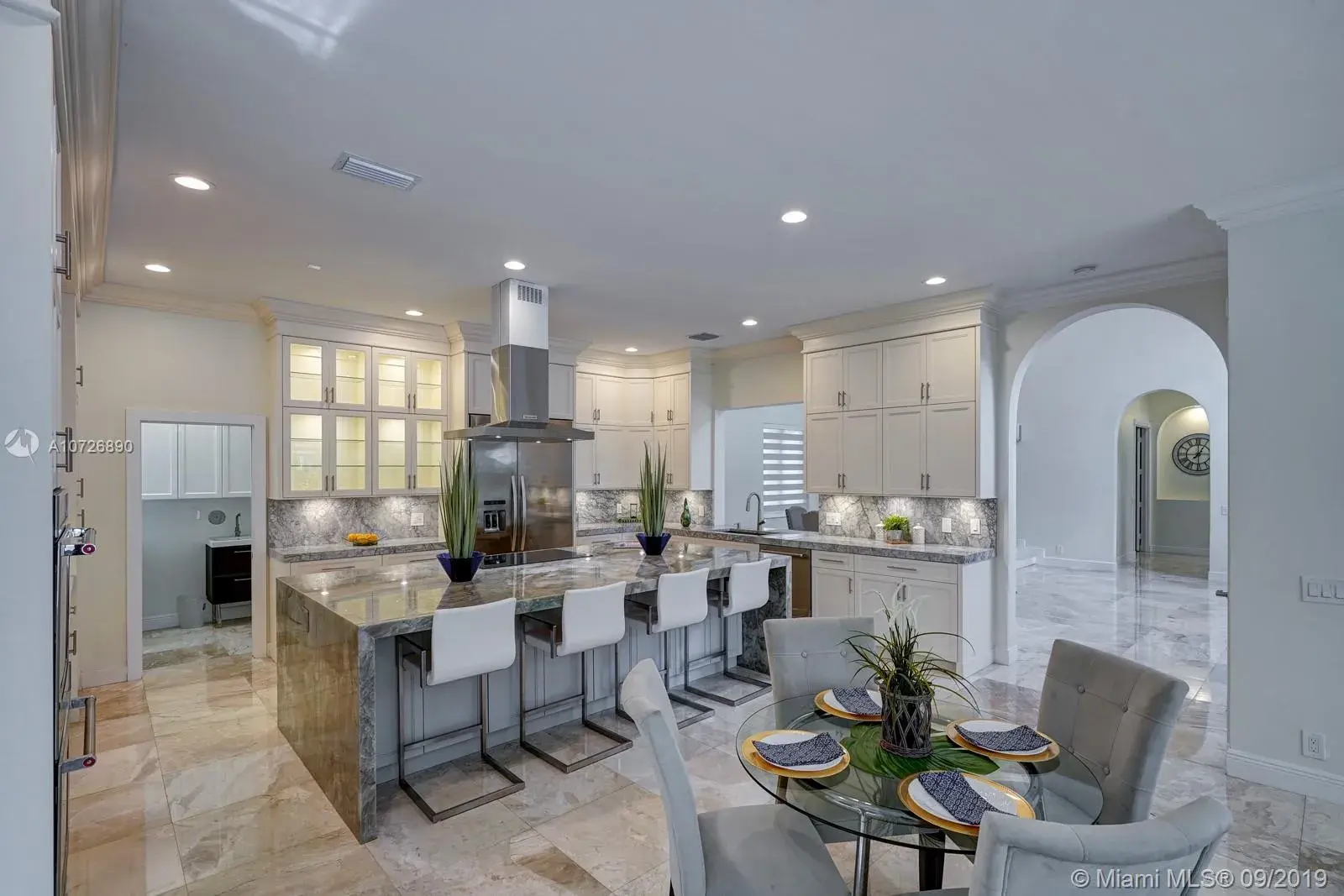2481 Provence Cir, Weston FL 33327