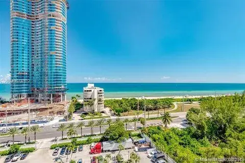 100 Bayview Dr, Sunny Isles Beach FL 33160
