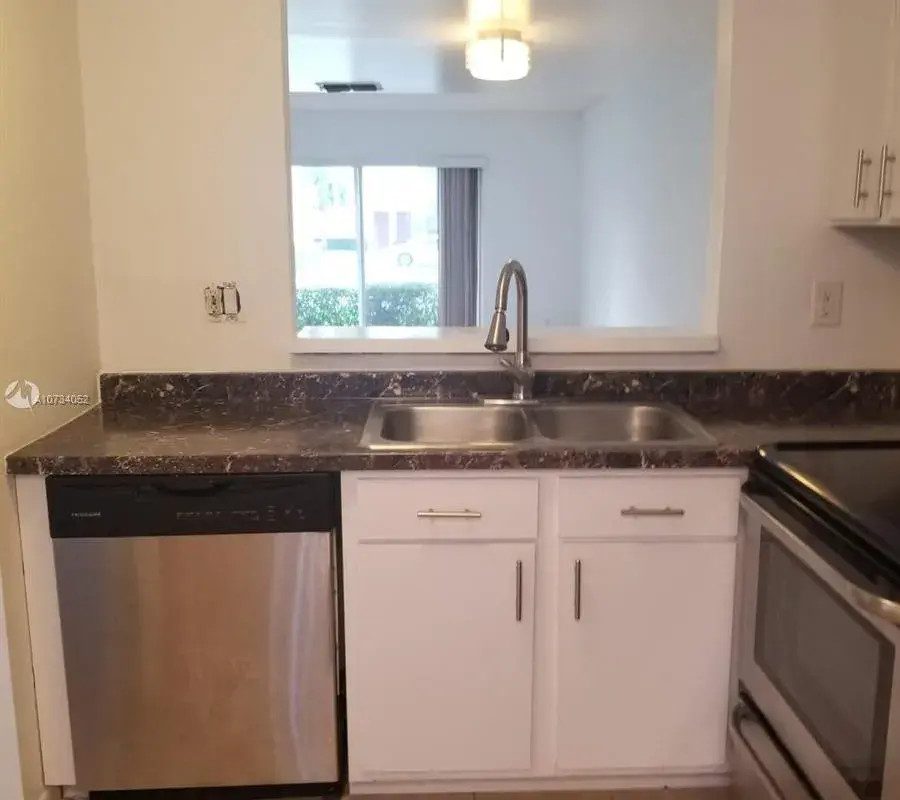 4017 NW 90th Ave # 4017, Sunrise FL 33351