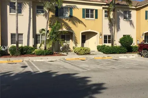 1607 SE 31st Ct, Homestead FL 33035