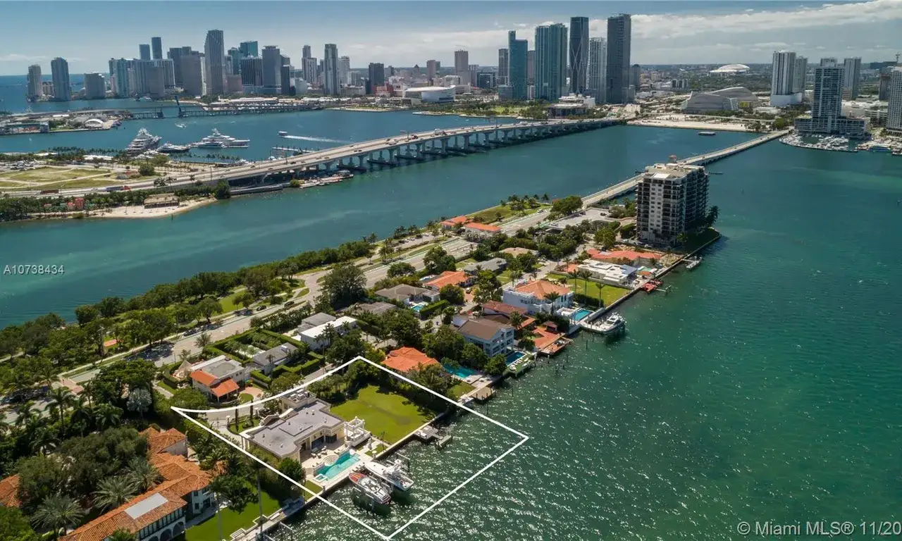 4 bedroom 4 bath Residential for sale at 921 N Venetian Dr, Miami FL 33139