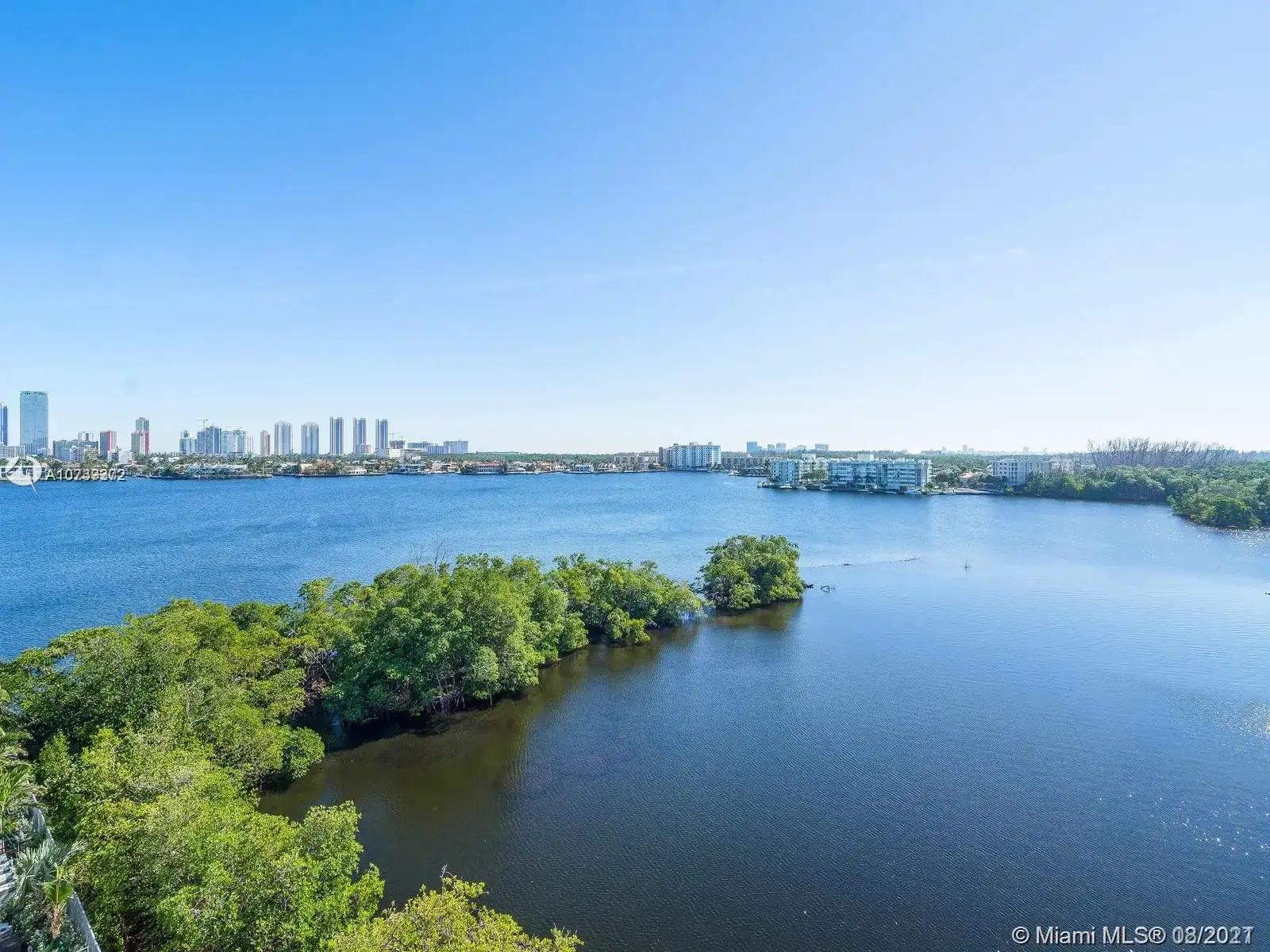 17111 Biscayne Blvd # 706, North Miami Beach FL 33160 photo 3