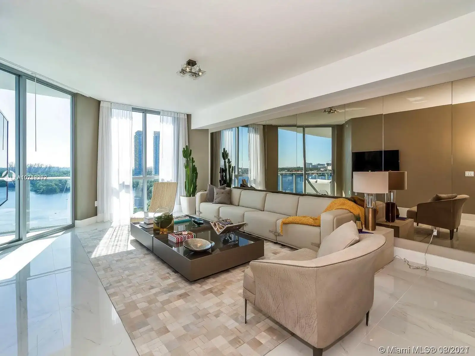 17111 Biscayne Blvd # 706, North Miami Beach FL 33160 photo 4