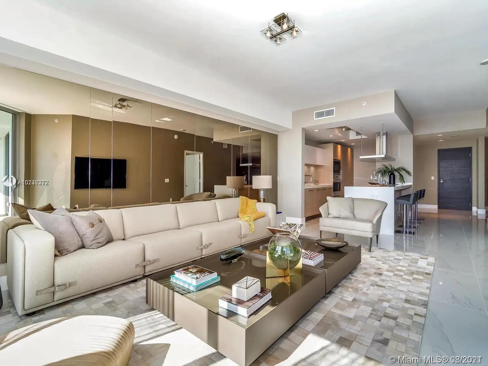 17111 Biscayne Blvd # 706, North Miami Beach FL 33160 photo 5