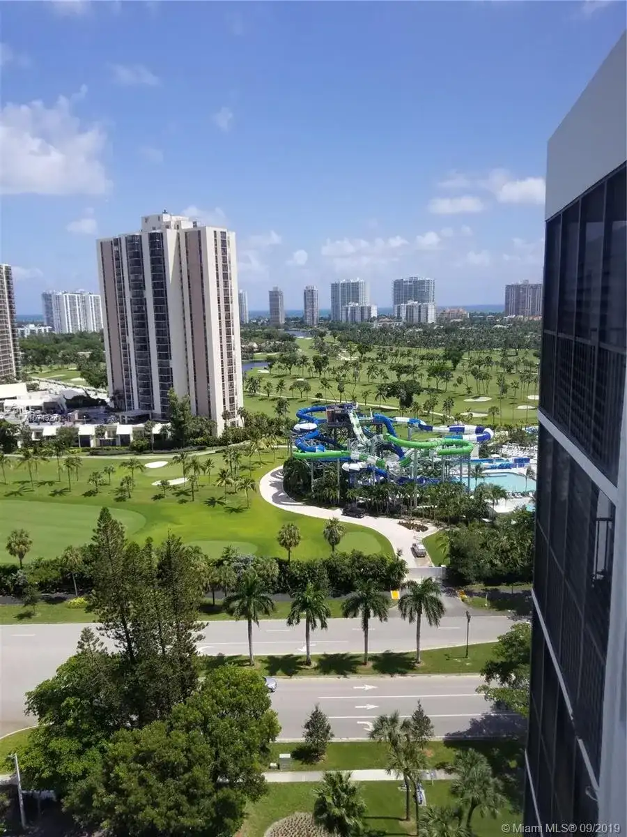 20100 W Country Club Dr # 03, Aventura FL 33180 photo 3