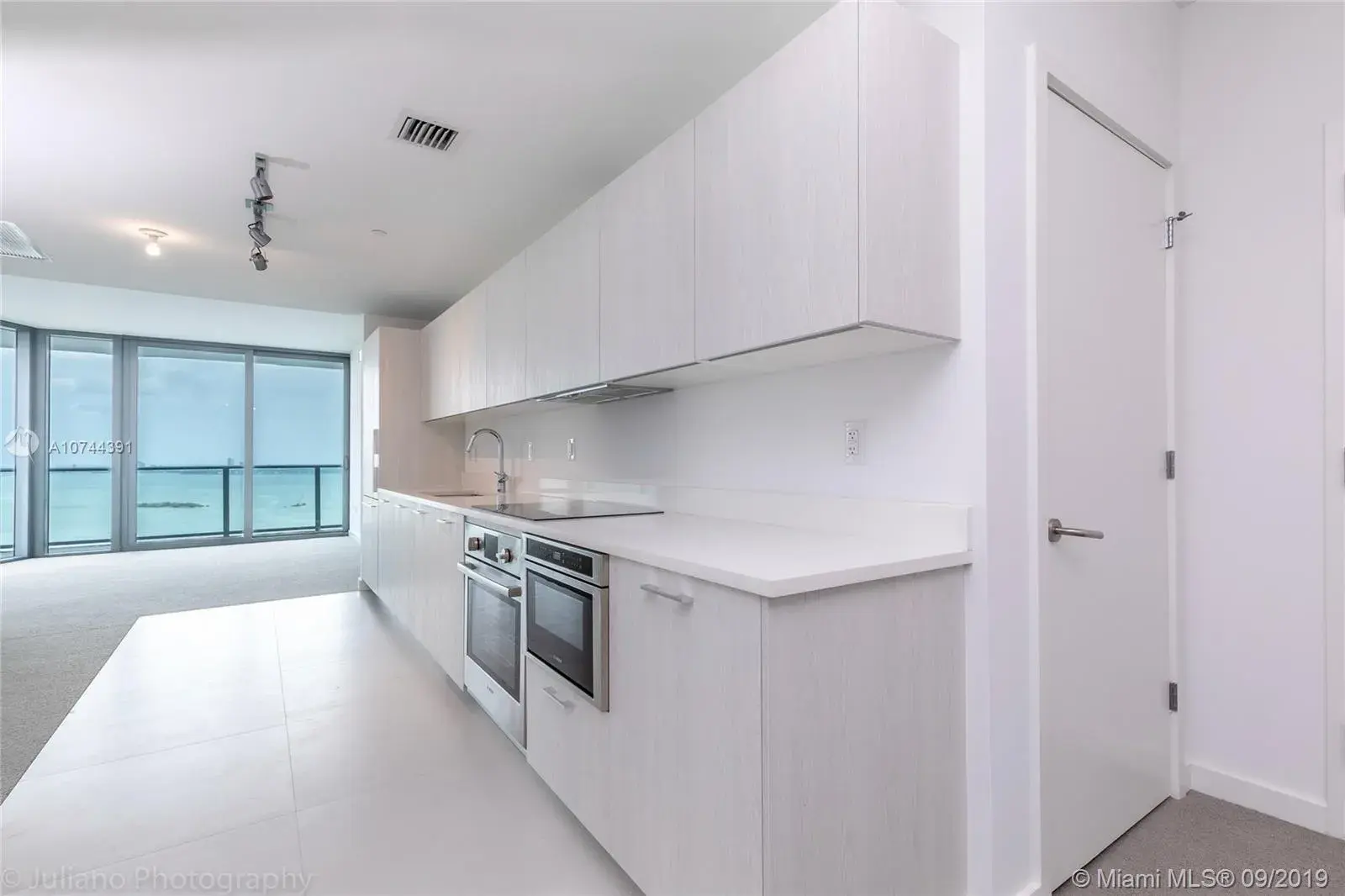 501 NE 31st St # 3801, Miami FL 33137