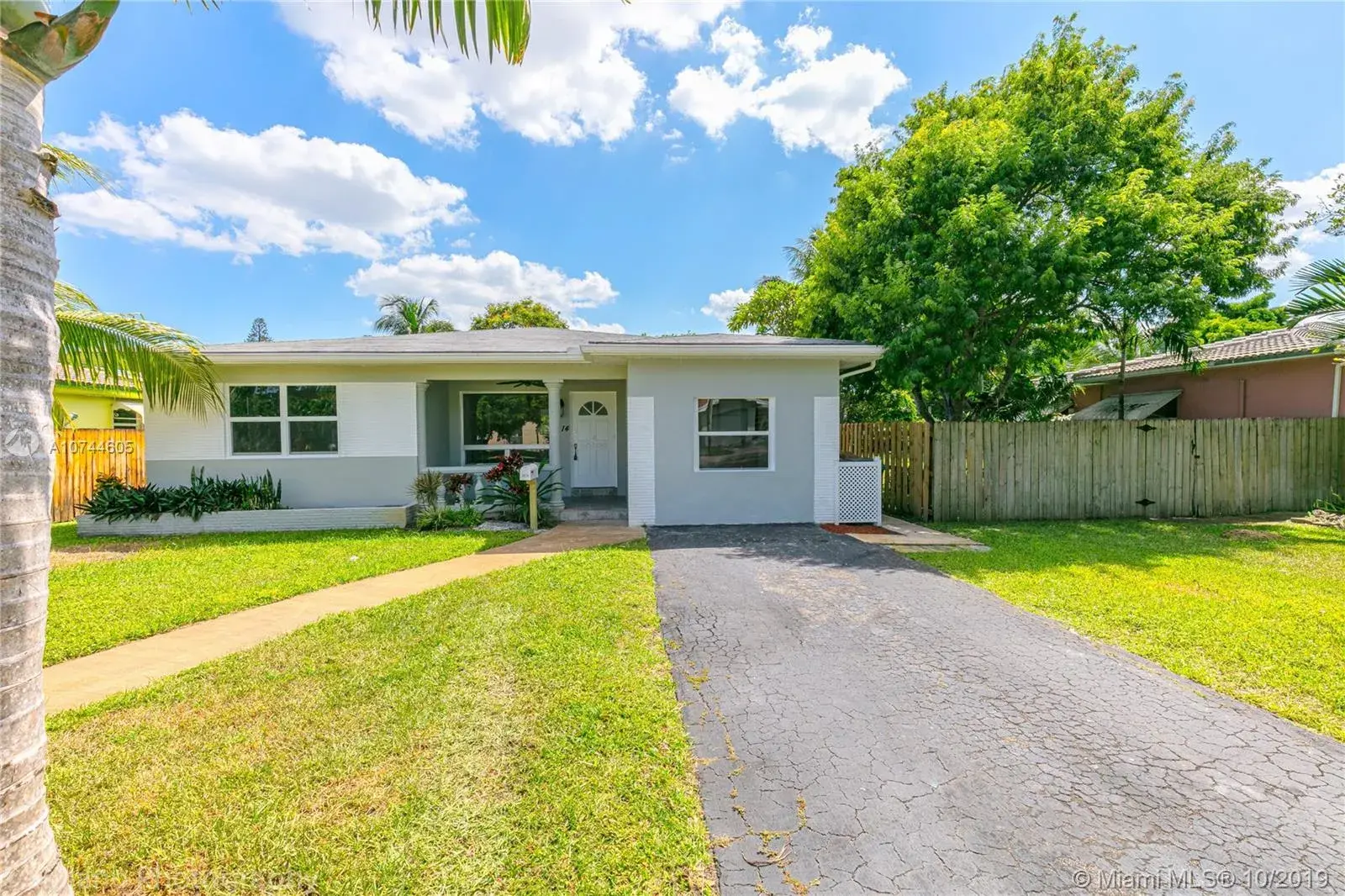2614 Fillmore St, Hollywood FL 33020