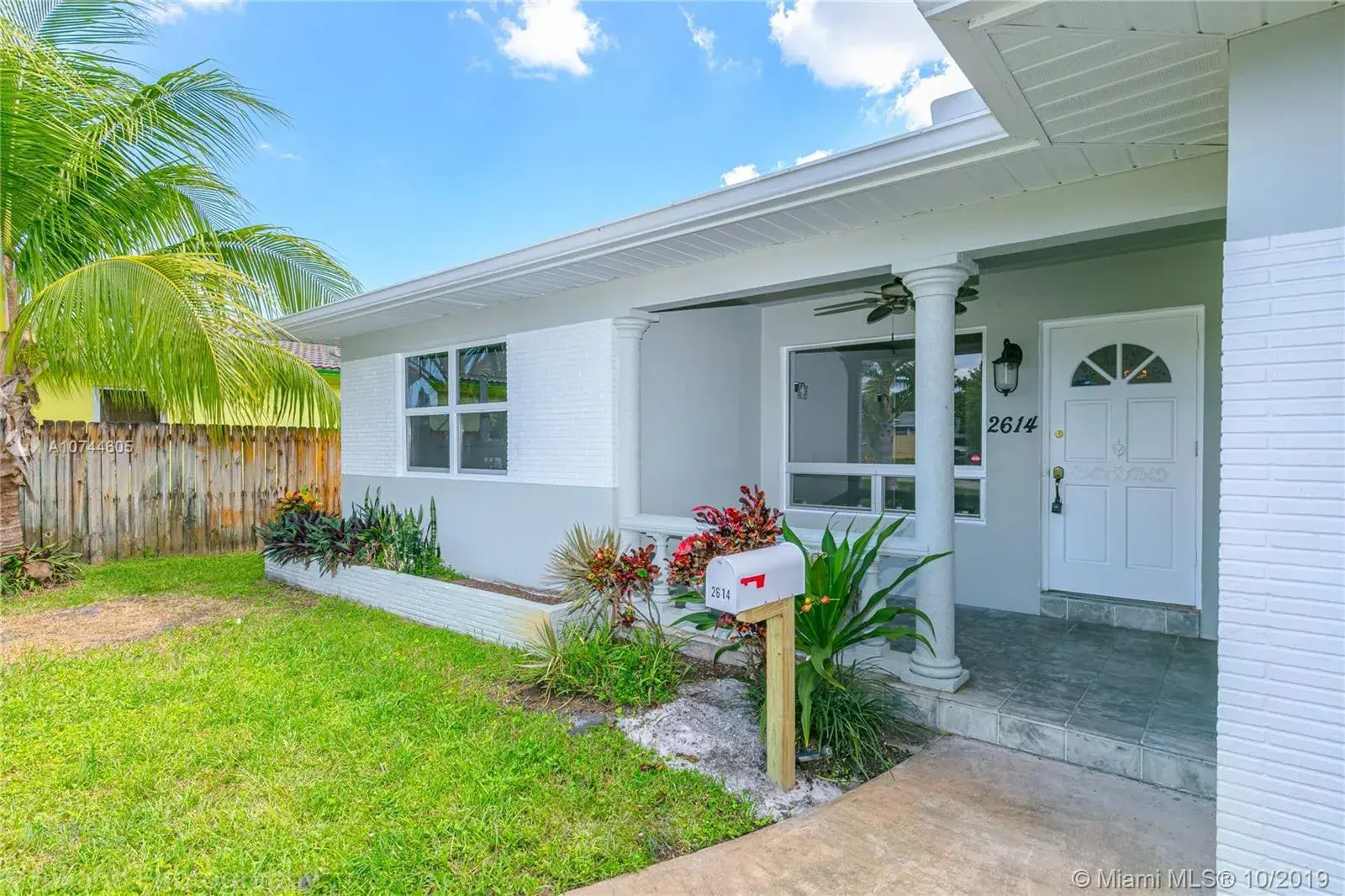2614 Fillmore St, Hollywood FL 33020