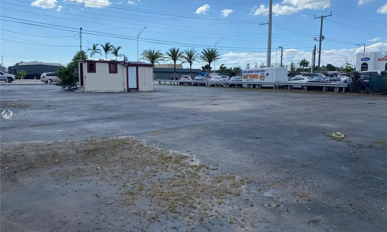 2401 S State Road 7, West Park FL 33023 photo 5