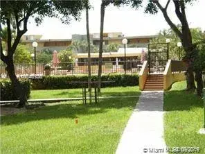110 Fontainebleau Blvd # 212, Miami FL 33172