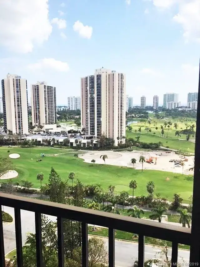 20100 W Country Club Dr # 1704, Aventura FL 33180 photo 5
