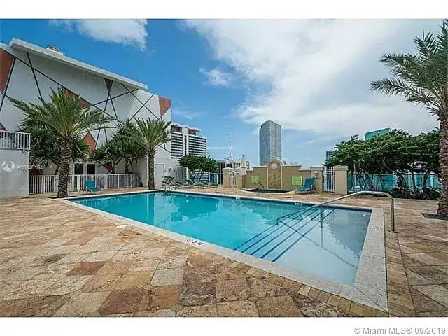 133 NE 2nd Ave # 1009, Miami FL 33132 photo 4
