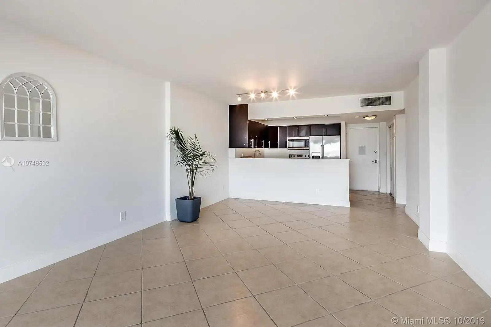 1455 N Treasure Dr # G, North Bay Village FL 33141 photo 5