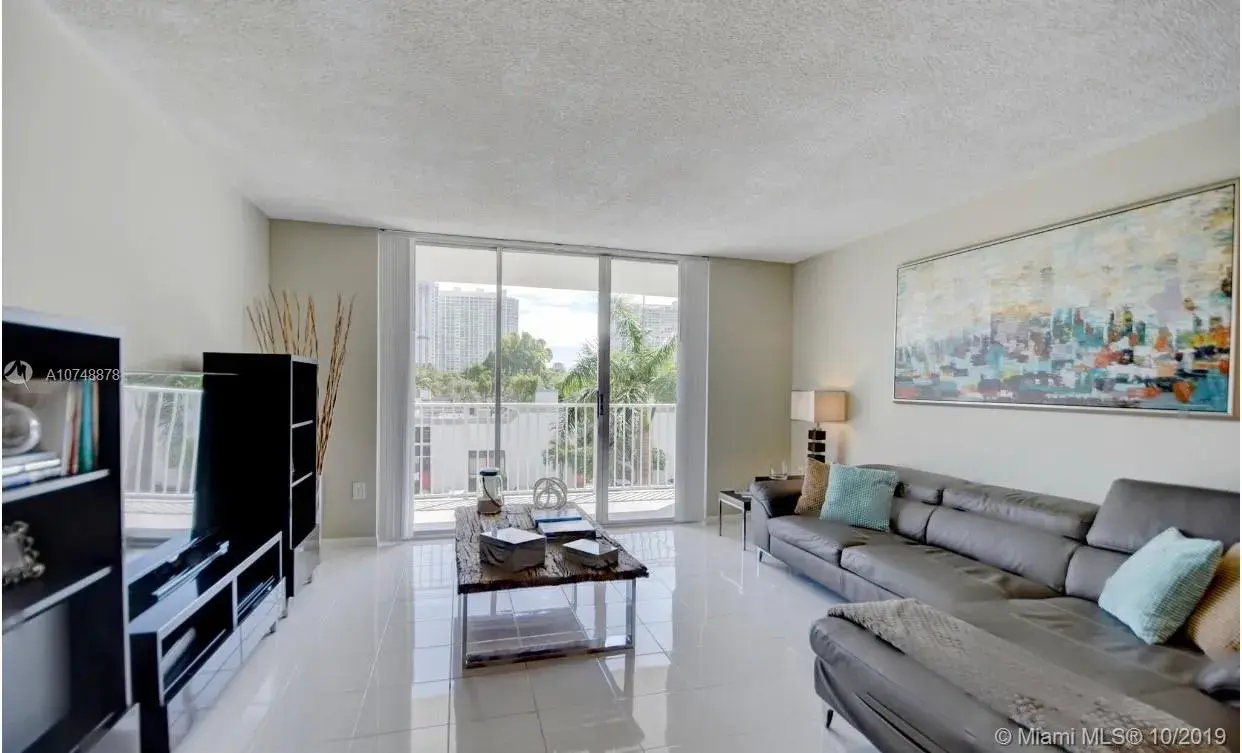 2851 NE 183rd St # 303E, Aventura FL 33160