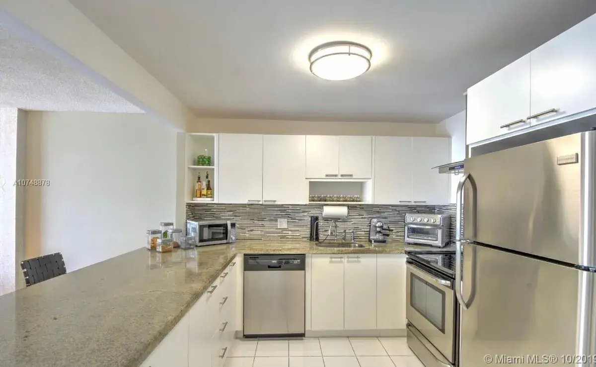 2851 NE 183rd St # 303E, Aventura FL 33160