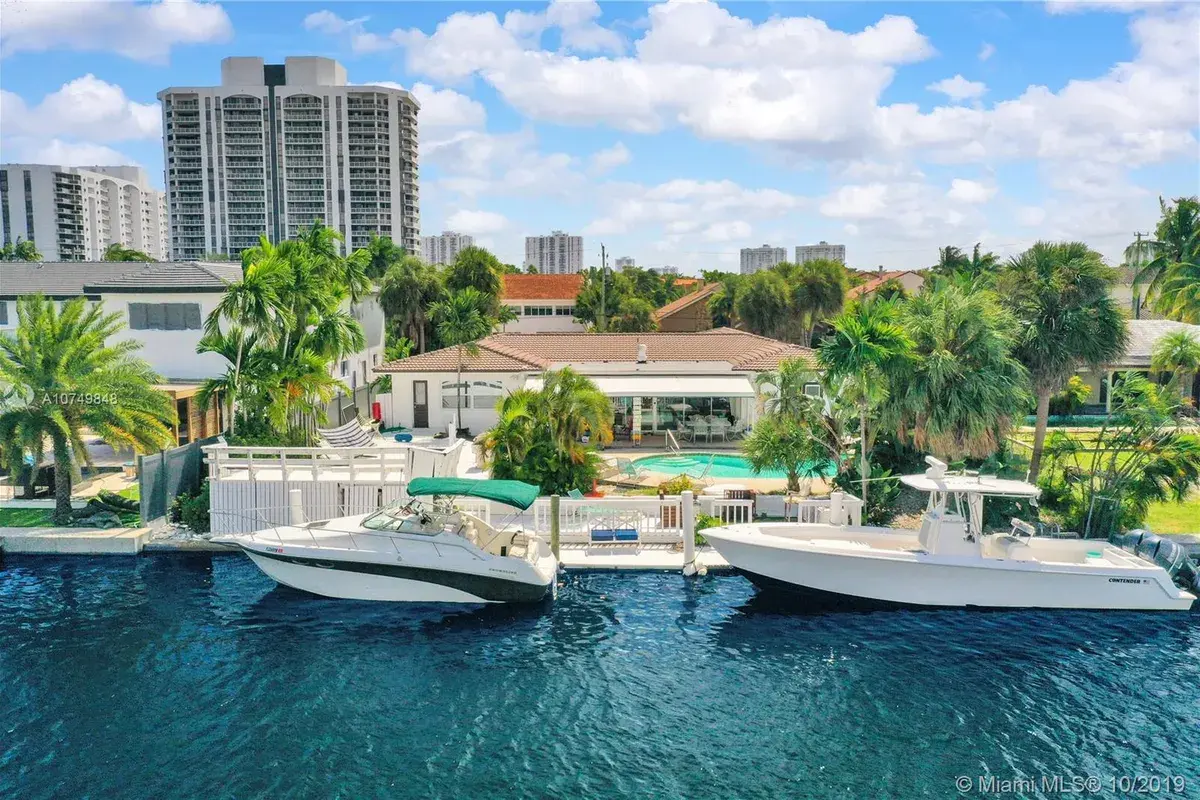460 Holiday Dr, Hallandale Beach FL 33009