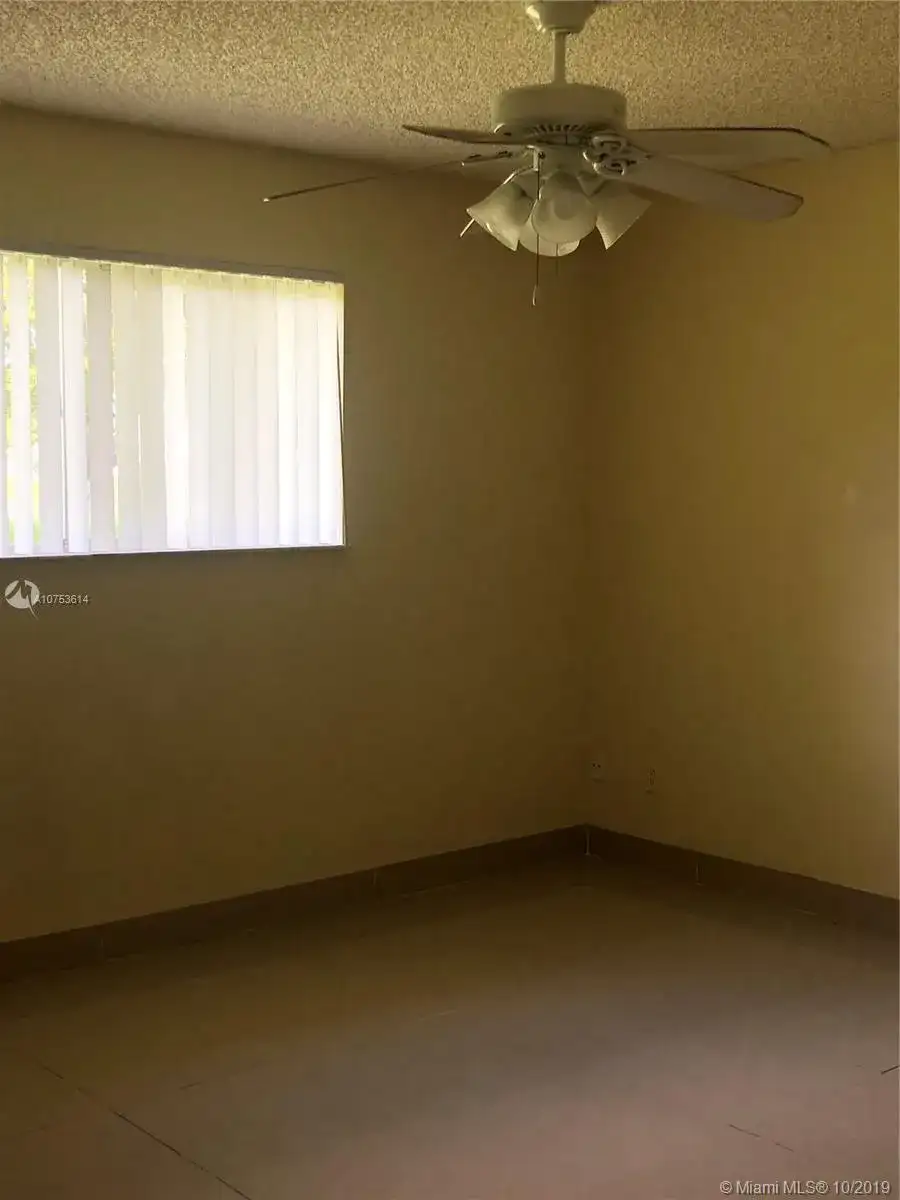 3461 NW 44th St # 102, Oakland Park FL 33309 photo 3