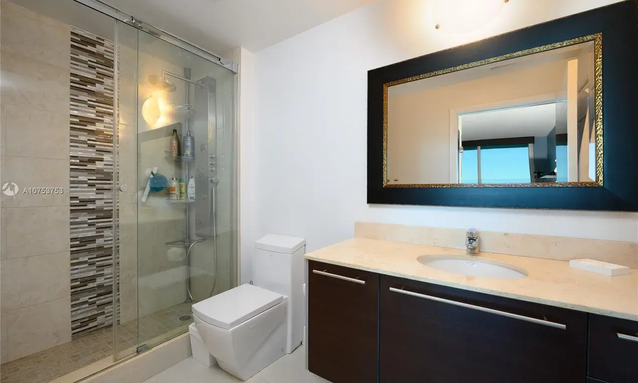1900 N Bayshore Dr # 1401, Miami FL 33132