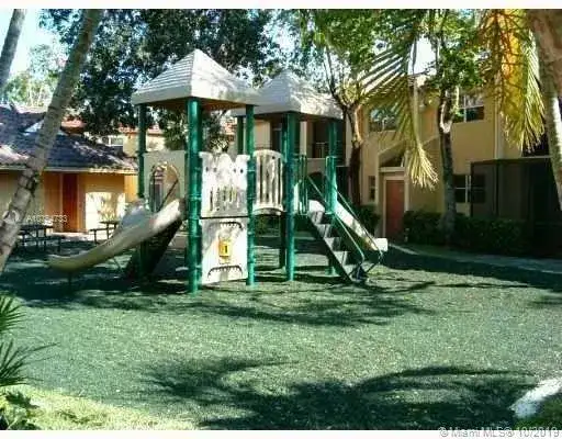 4469 Treehouse Ln # B, Tamarac FL 33319 photo 4
