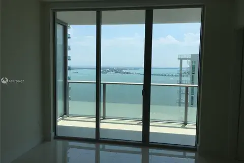 1300 Brickell Bay Dr # 2707, Miami FL 33131