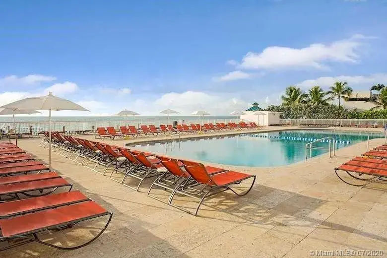 19201 Collins Ave # 449, Sunny Isles Beach FL 33160