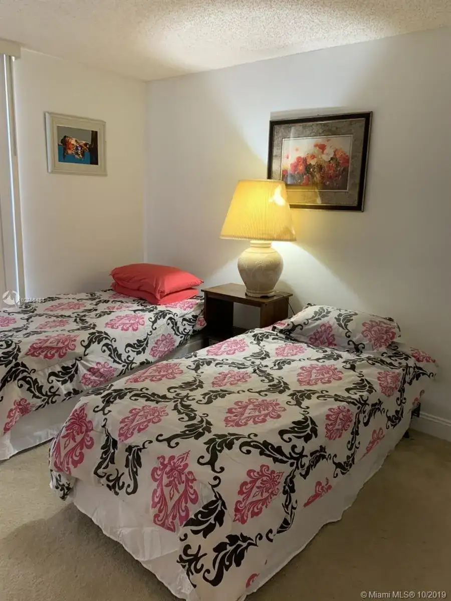 3701 N Country Club Dr # 1104, Aventura FL 33180 photo 5