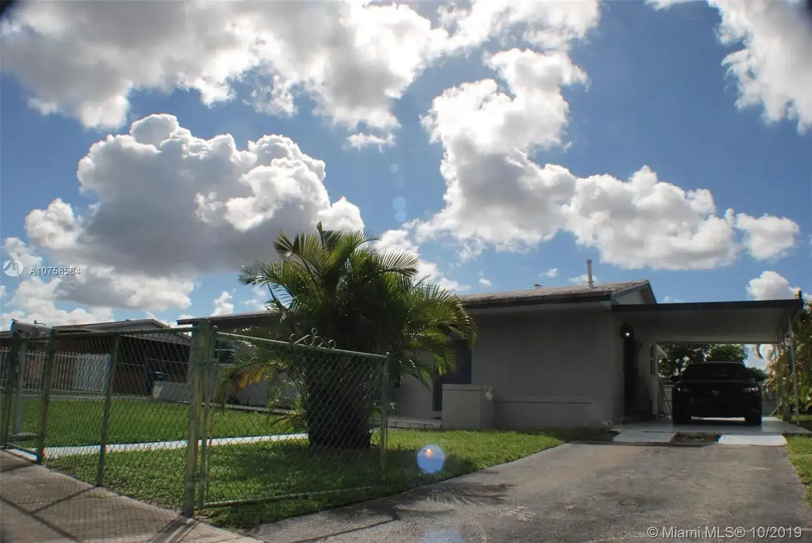 5002 NW 189th Ter, Miami Gardens FL 33055 photo 2