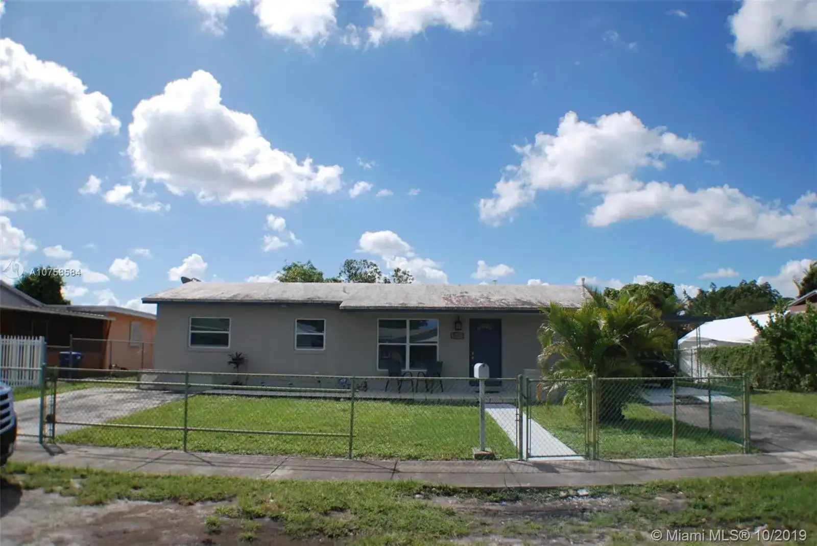 5002 NW 189th Ter, Miami Gardens FL 33055 photo 4