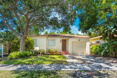 3070 Calusa St, Miami FL 33133
