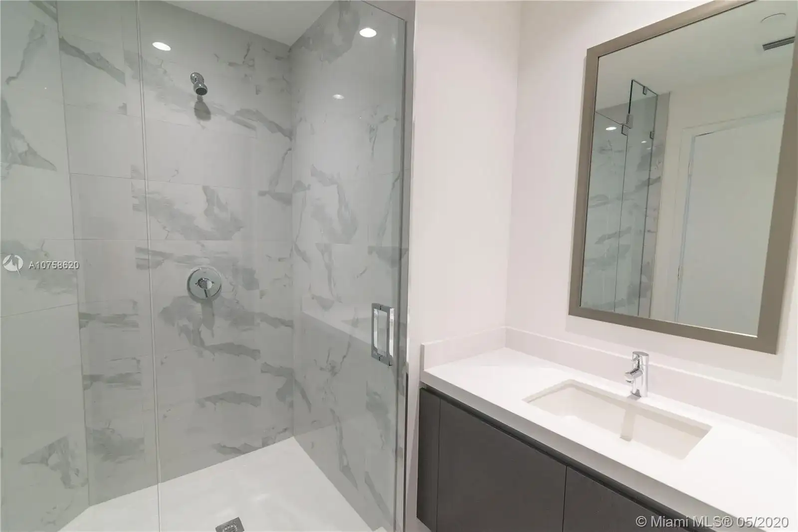 851 NE 1st Ave # 3800, Miami FL 33132 photo 3