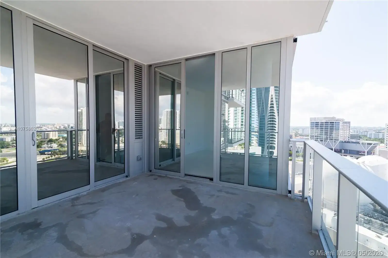 851 NE 1st Ave # 3800, Miami FL 33132 photo 4