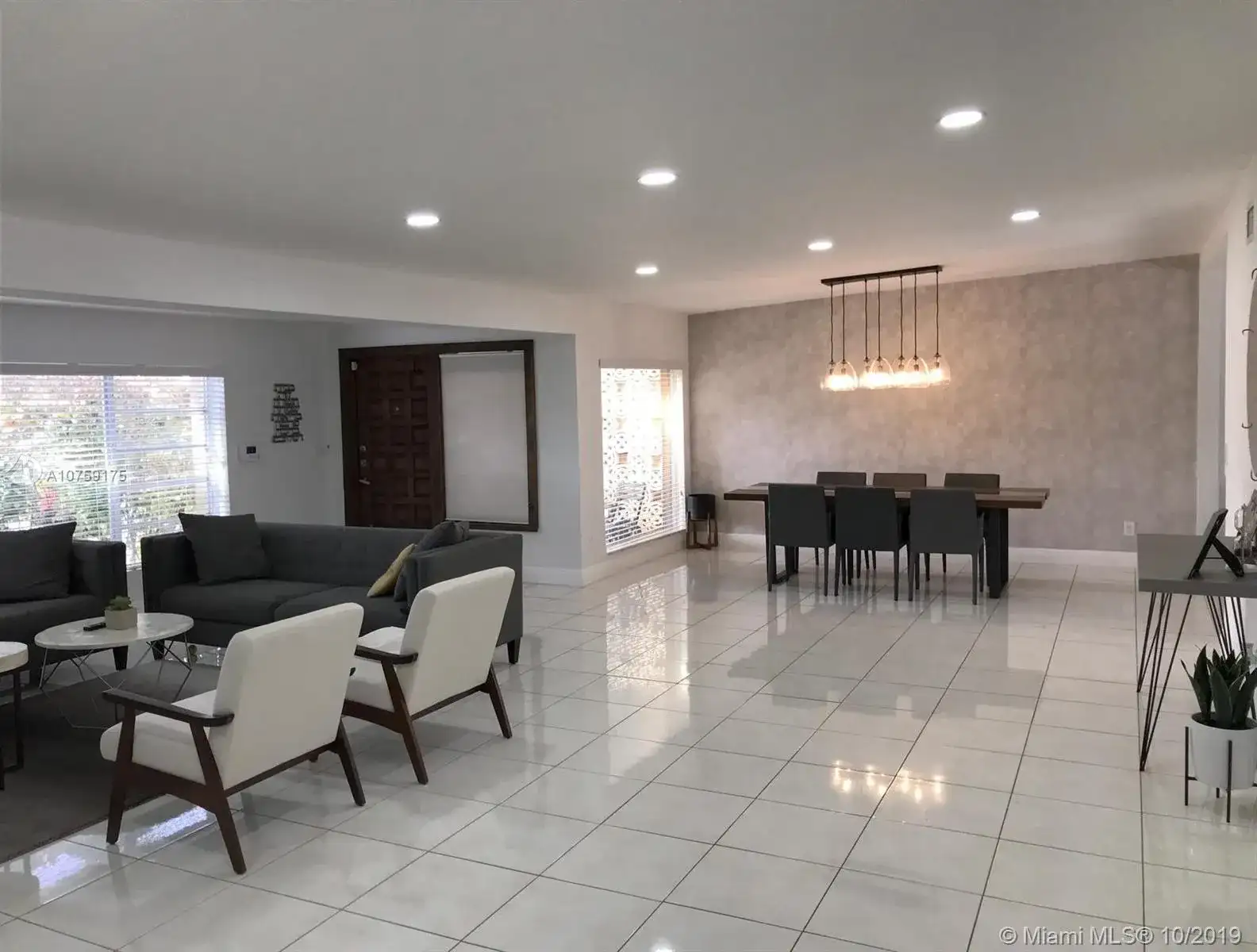 1901 NE 186th Dr, North Miami Beach FL 33179 photo 5