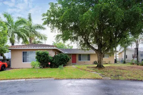 1700 NE 56th St # 1, Fort Lauderdale FL 33334