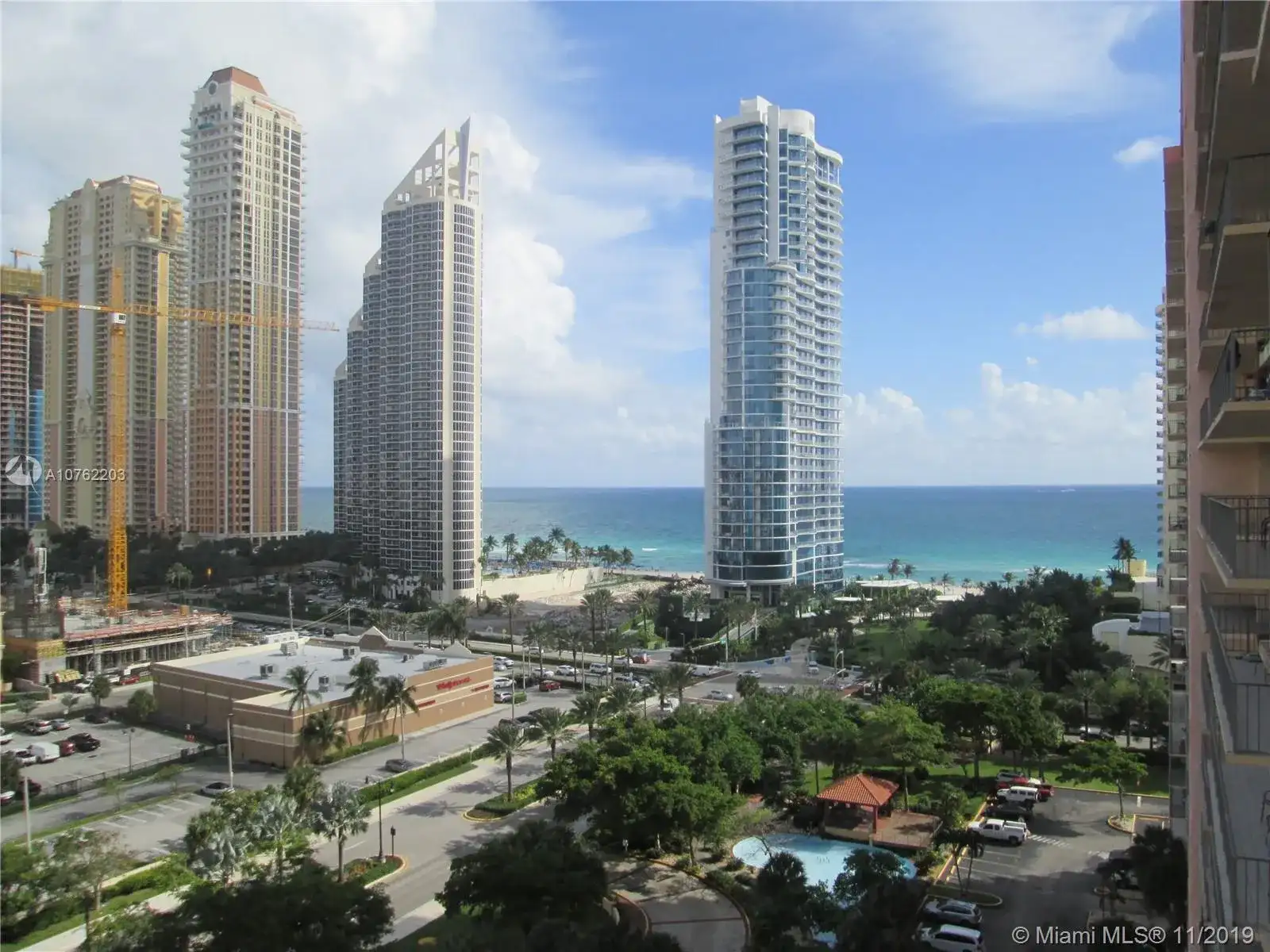 210 174th St # 1510, Sunny Isles Beach FL 33160 photo 2