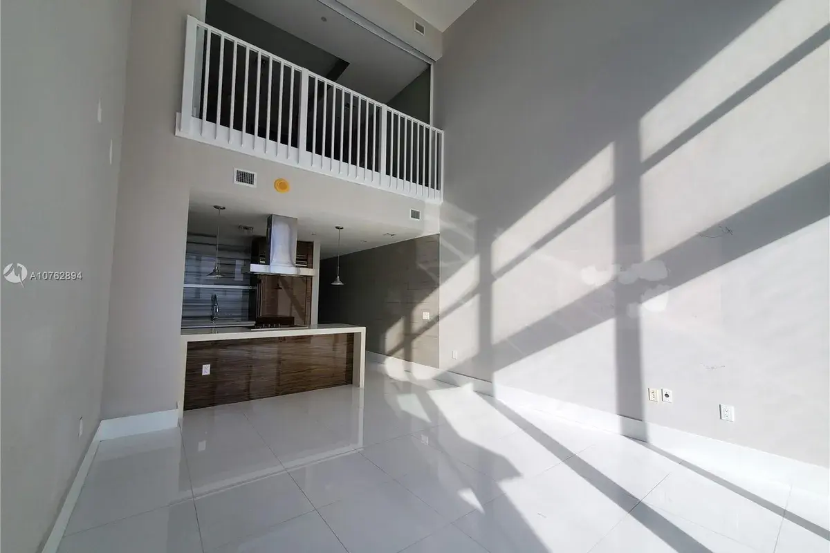 1100 Biscayne Blvd # 1703, Miami FL 33132