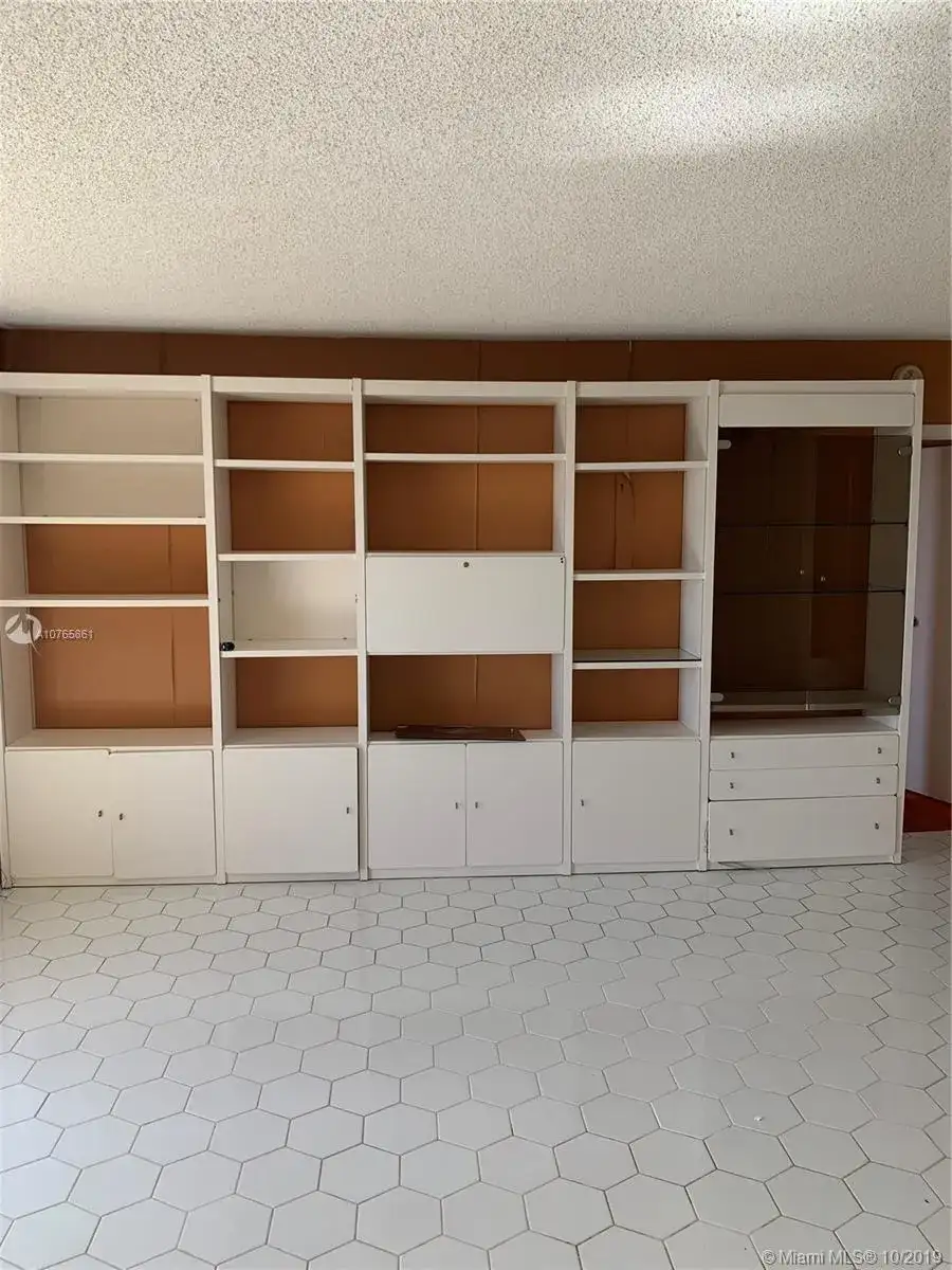 20301 W Country Club Dr # 2326, Aventura FL 33180 photo 5