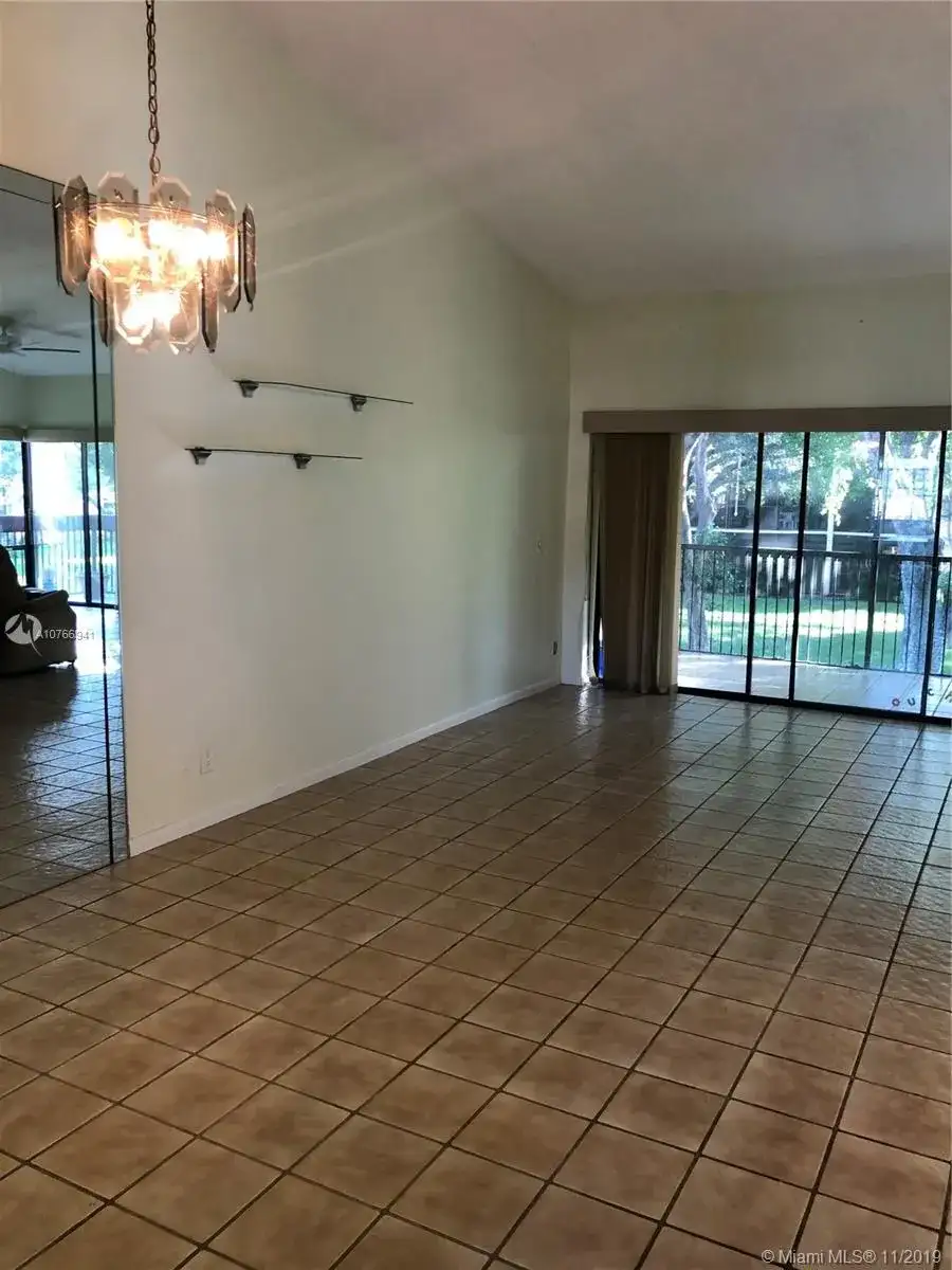 2241 SW 15th St # 212, Deerfield Beach FL 33442 photo 4