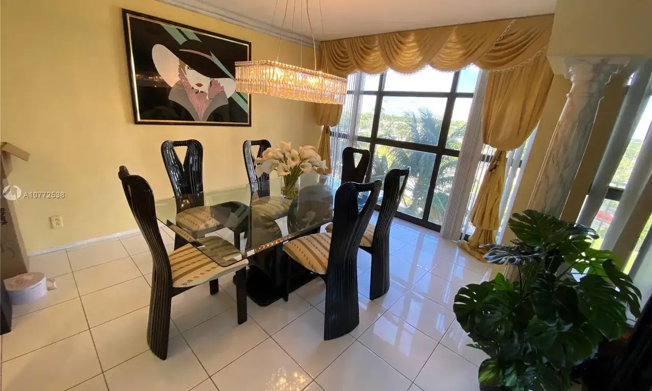 600 Parkview Dr # 510, Hallandale Beach FL 33009 photo 4