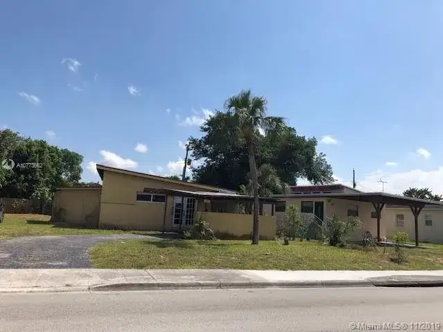 6422 SW 24th St, Miami FL 33155 photo 3
