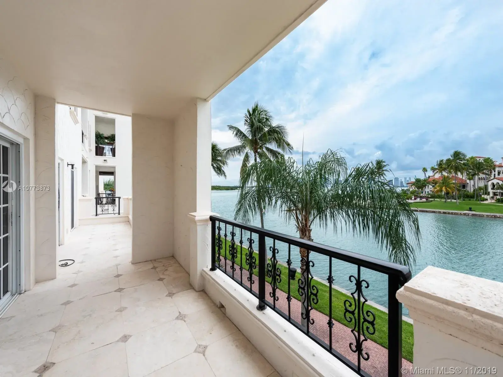 2428 Fisher Island Dr # 5208, Miami Beach FL 33109