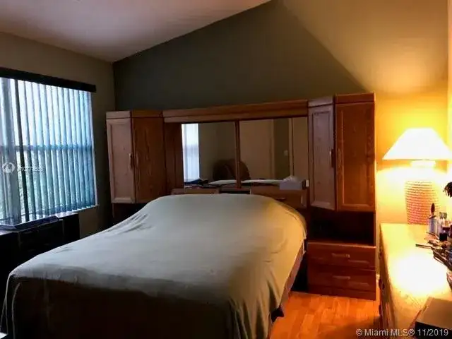 16818 SW 1st Mnr, Pembroke Pines FL 33027 photo 4