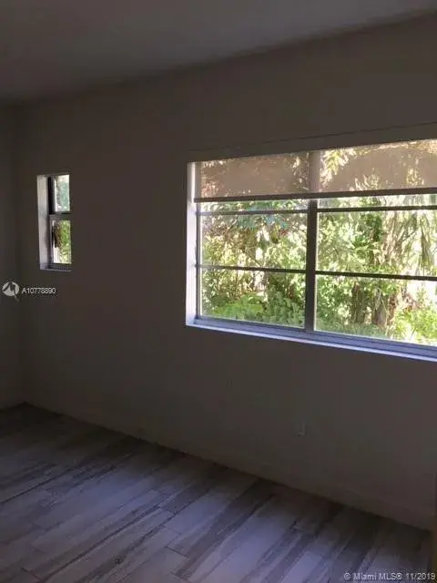 1560 Meridian Ave # 105, Miami Beach FL 33139
