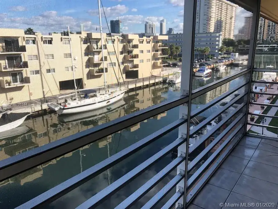 3849 NE 169th St # 405, North Miami Beach FL 33160