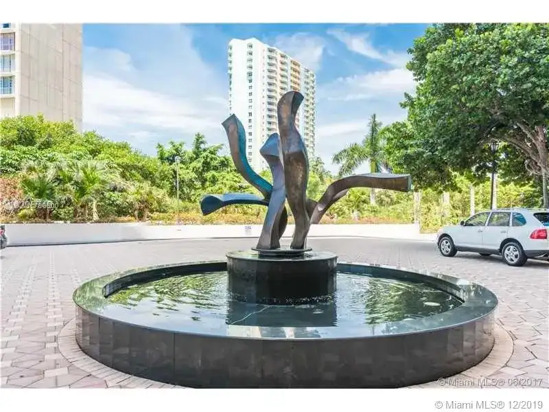 2333 Brickell Ave # 609, Miami FL 33129 photo 2