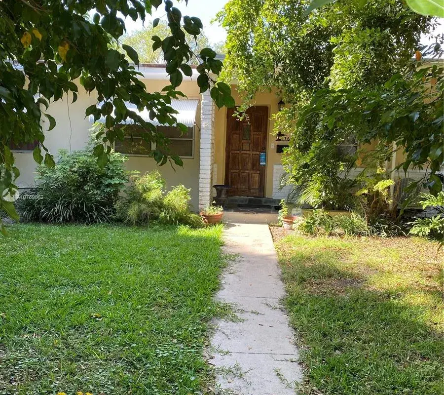 760 Woodcrest Rd, Key Biscayne FL 33149
