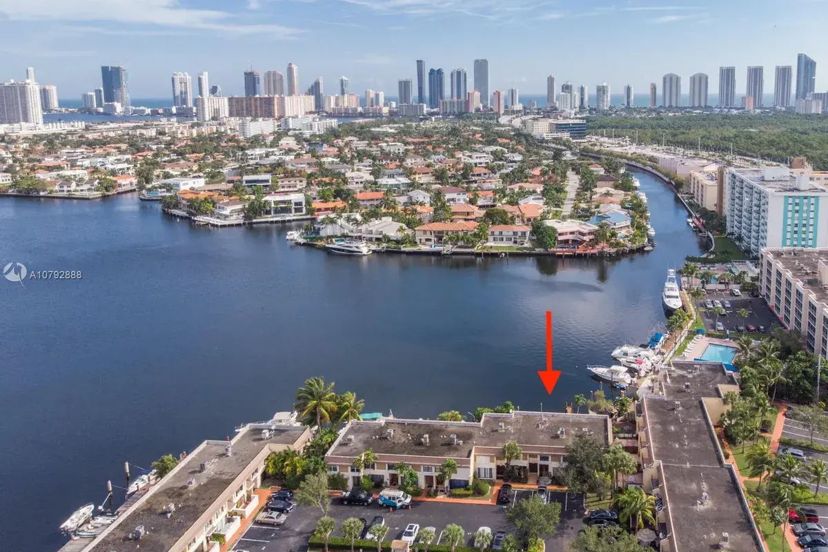 16479 NE 27th Pl # 16, North Miami Beach FL 33160